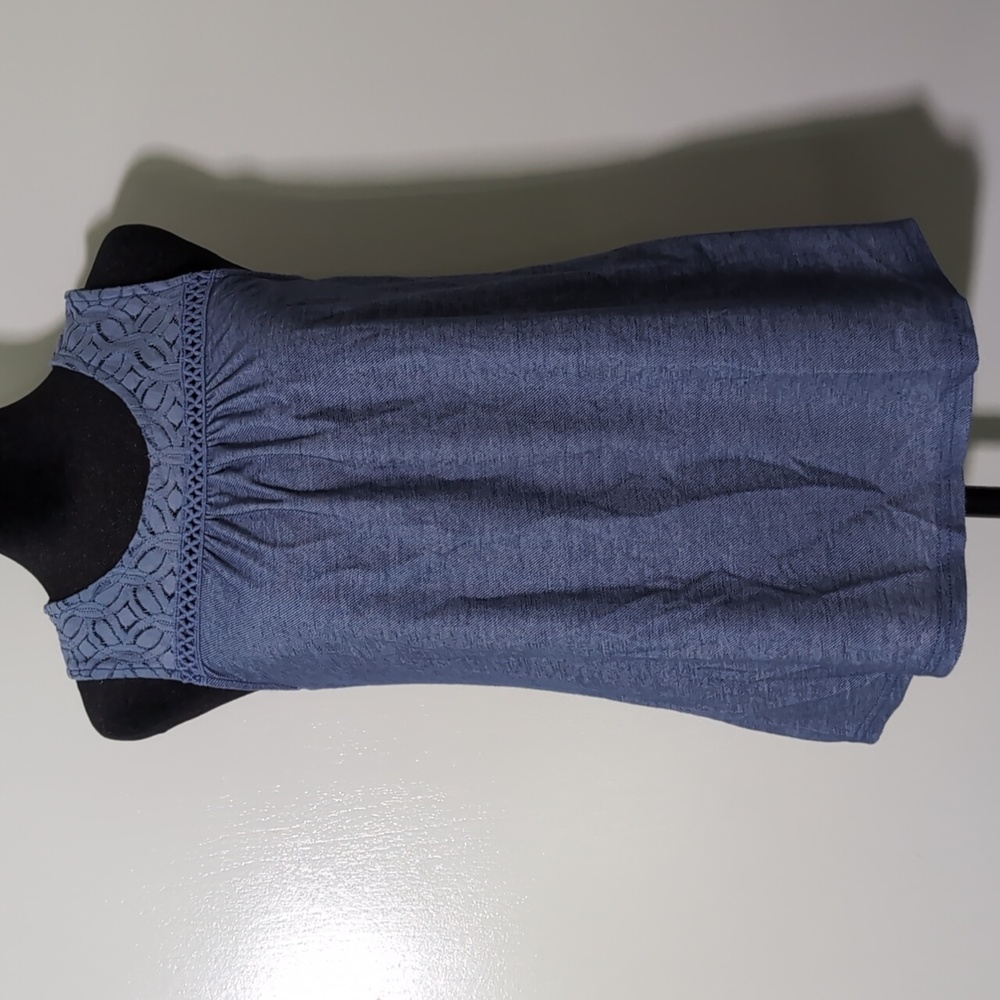 Blue Sleeveless Women's Top Chest Details